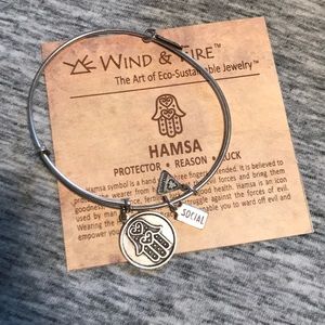 WIND & FIRE Hamsa